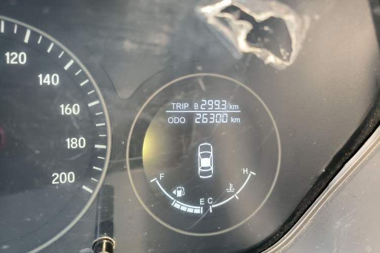 Used BAIC Ruixiang X3 2022 1.5L Manual Luxury Version 7 Seats Odometer Close Up