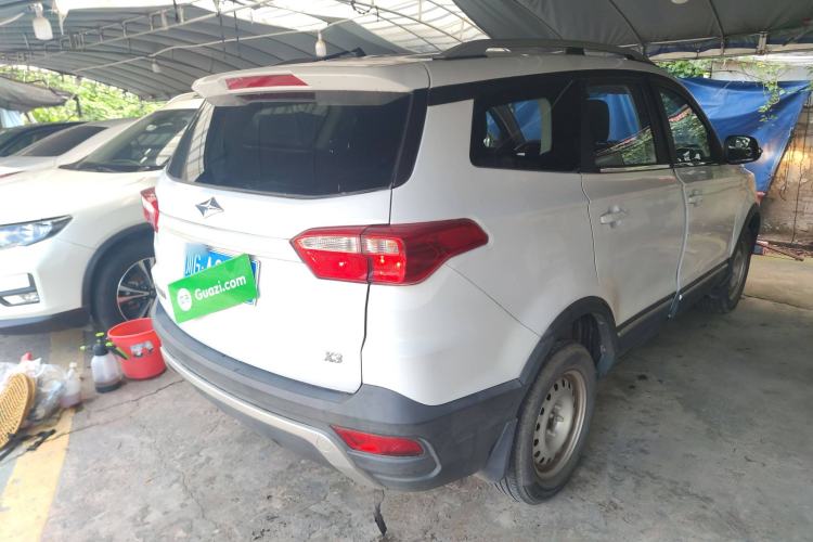 Used BAIC Ruixiang X3 2022 1.5L Manual Base Version 5 Seats Rear Right 45 Deg
