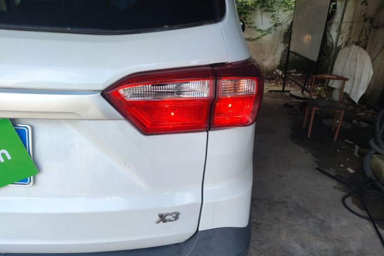 Used BAIC Ruixiang X3 2022 1.5L Manual Base Version 5 Seats Right Rear Taillight