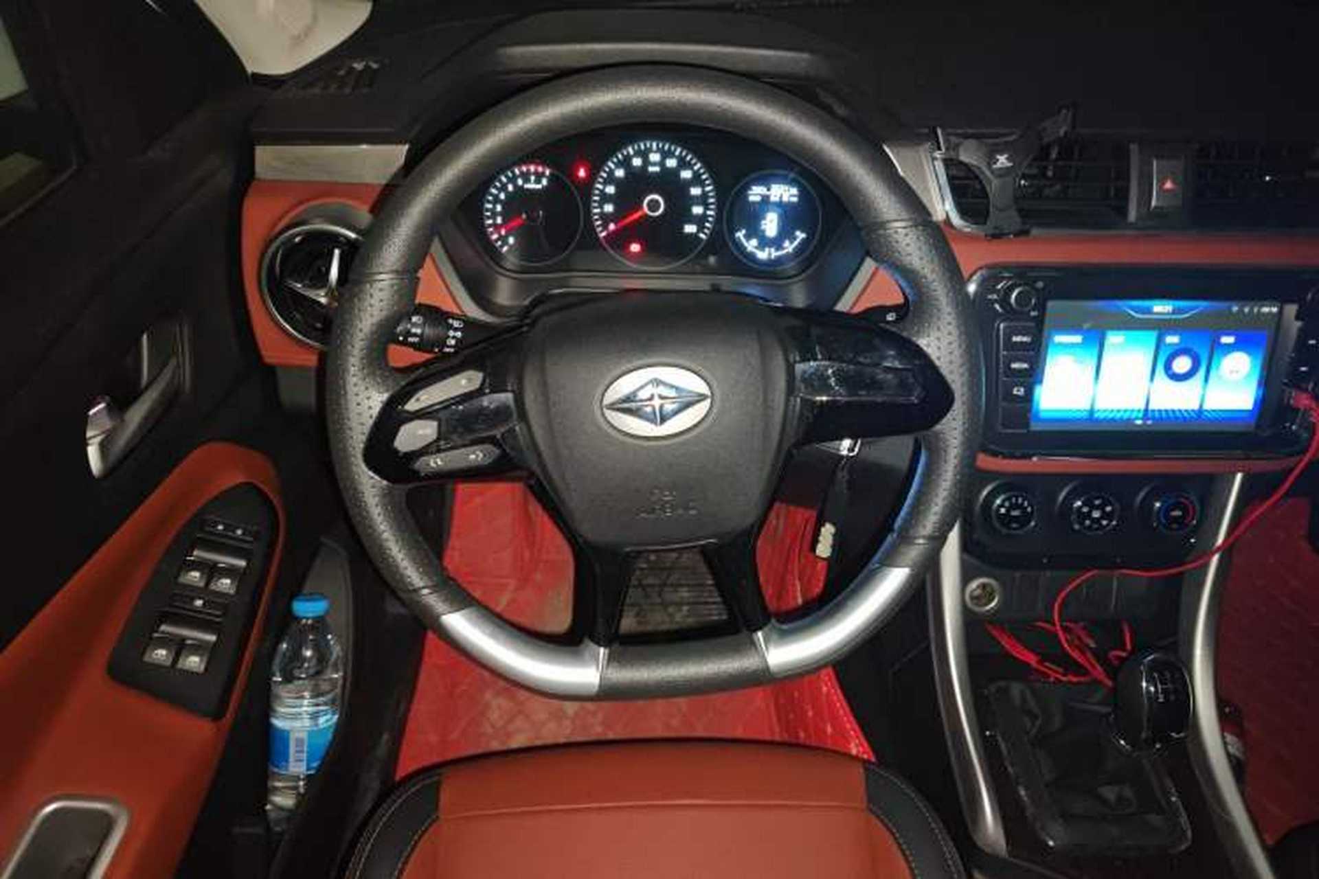 Used BAIC Ruixiang X3 2022 1.5L Manual Luxury Version 7 Seats Steering Wheel