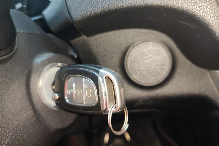 Used BAIC Ruixiang X3 2022 1.5L Manual Base Version 5 Seats Vehicle Key