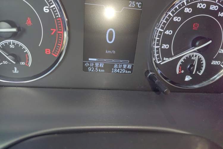 Used BAIC Ruixiang X5 2021 1.5T Manual Elite Version 7 Seats Odometer Close Up