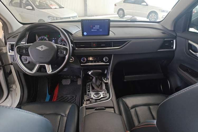 Used BAIC Ruixiang X5 2021 1.5T Automatic Elite Version 5 Seats Center Console