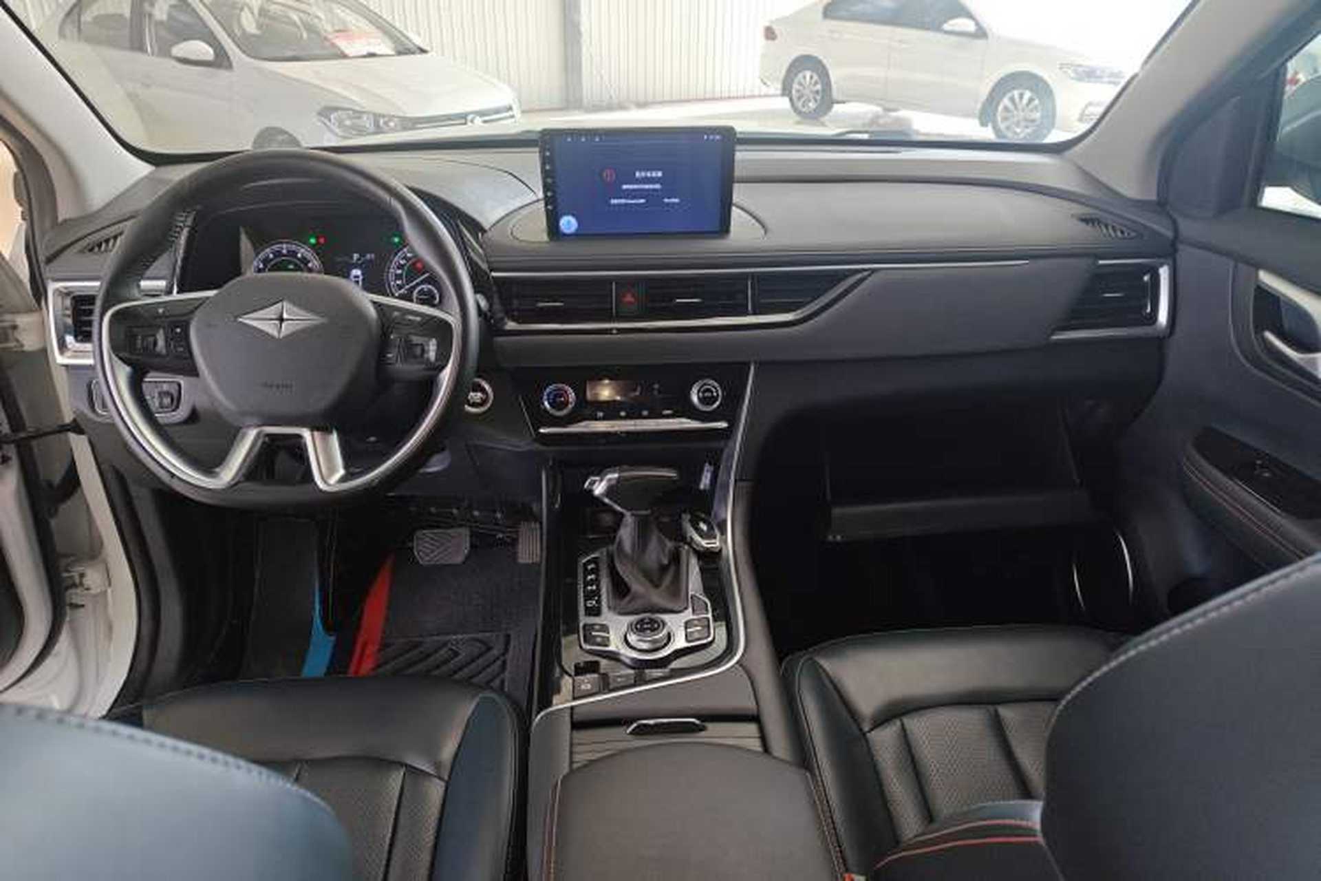 Used BAIC Ruixiang X5 2021 1.5T Automatic Elite Version 5 Seats Center Console