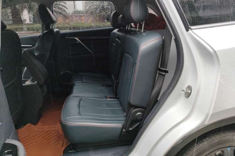 Used BAIC Ruixiang X5 2021 1.5T Manual Elite Version 5 Seats Left Rear Seat
