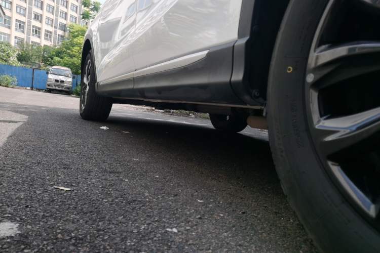 Used BAIC Ruixiang X5 2021 1.5T Manual Elite Version 5 Seats Left Side Sill