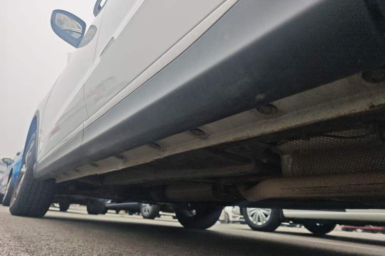 Used BAIC Ruixiang X5 2021 1.5T Manual Elite Version 5 Seats Left Side Sill
