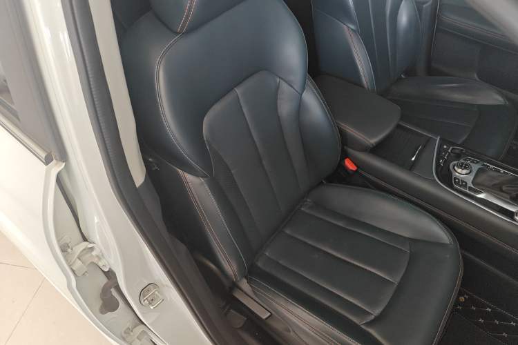 Used BAIC Ruixiang X5 2021 1.5T Automatic Elite Version 5 Seats Right Front Seat