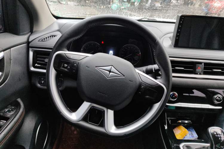 Used BAIC Ruixiang X5 2021 1.5T Manual Elite Version 5 Seats Steering Wheel