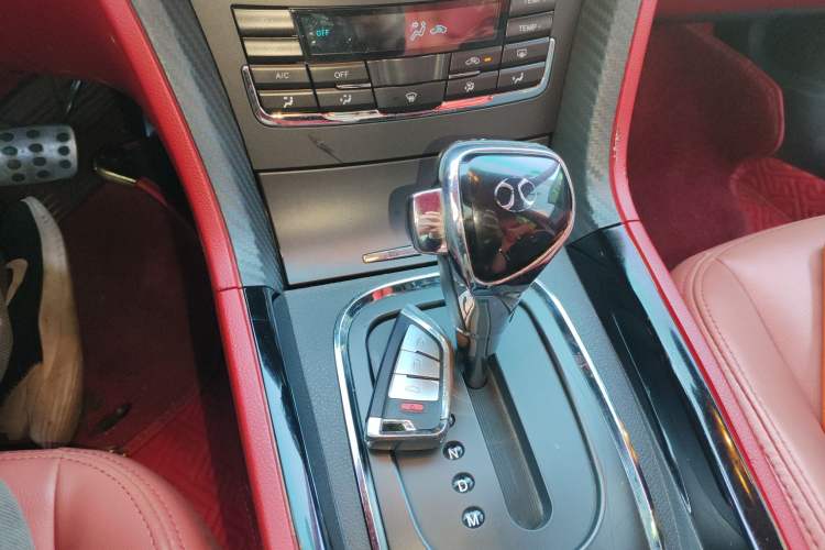 Used BAIC Senova CC 2015 1.8T automatic comfort version Gear Lever