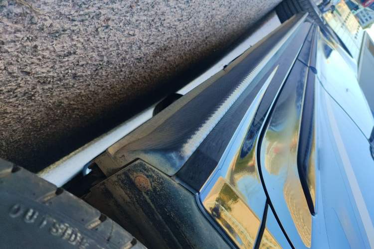 Used BAIC Senova CC 2015 1.8T automatic comfort version Left Side Sill