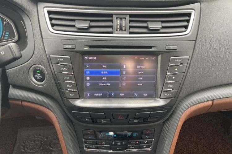 Used BAIC Senova CC 2015 1.8T Automatic Elite Edition Audio And AC Panel