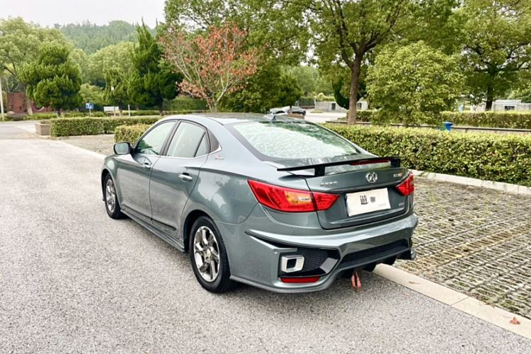 Used BAIC Senova CC 2015 1.8T Automatic Elite Edition Exterior 3