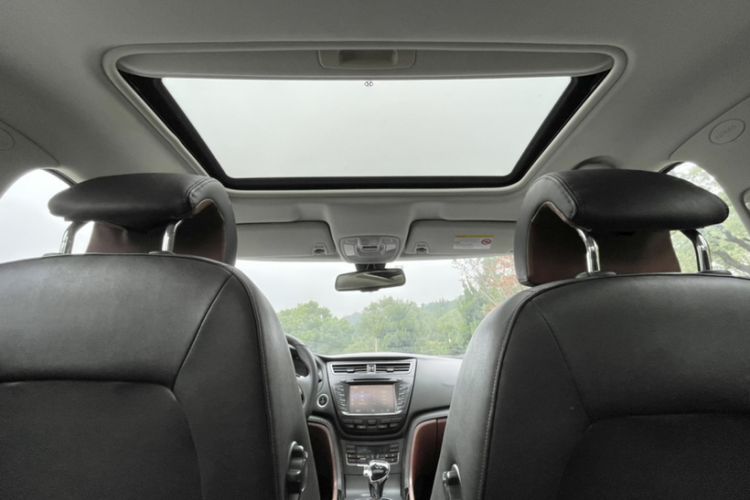 Used BAIC Senova CC 2015 1.8T Automatic Elite Edition Headliner