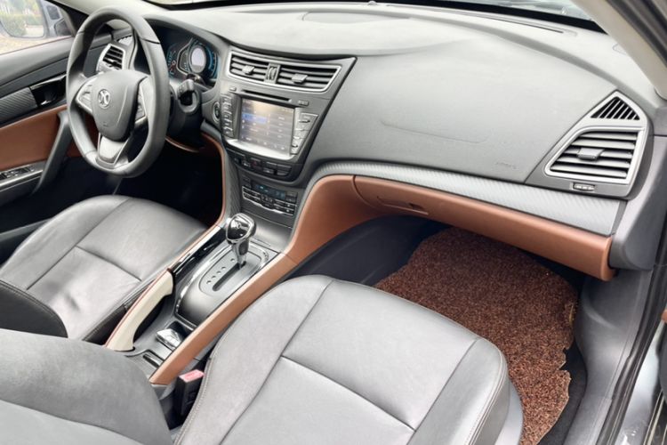 Used BAIC Senova CC 2015 1.8T Automatic Elite Edition Right Front Seat