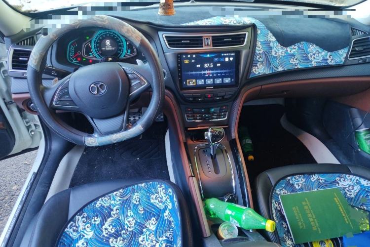Used BAIC Senova CC 2015 1.8T Automatic Elite Edition Center Console