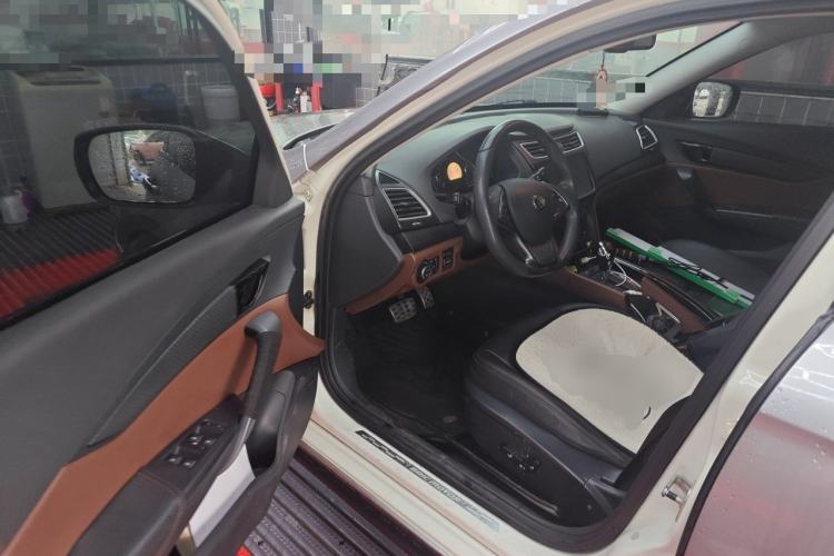 Used BAIC Senova CC 2015 1.8T Automatic Elite Edition Driver Seat