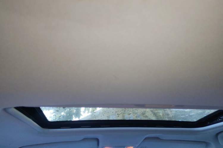 Used BAIC Senova CC 2015 1.8T Automatic Elite Edition Headliner