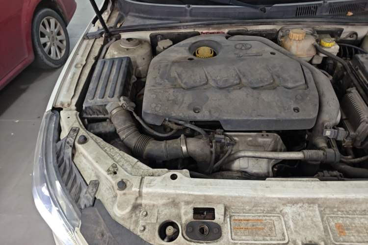 Used BAIC Senova CC 2015 1.8T Automatic Elite Edition Engine Bay Right