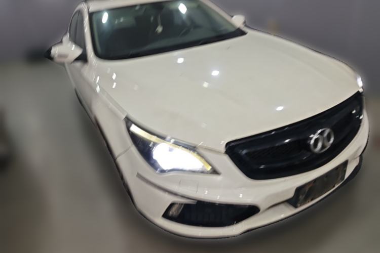 Used BAIC Senova CC 2015 1.8T Automatic Elite Edition Front Right 45 Deg