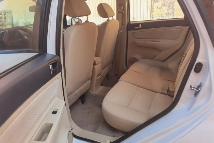 Used BAIC Senova D20 2015 Sedan 1.5L Automatic Lotte Edition Interior 7
