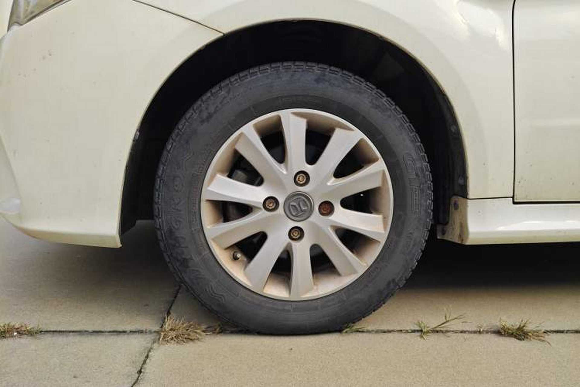 Used BAIC Senova D20 2015 Hatchback 1.3L Manual Leisure Edition Left Front Wheel Hub