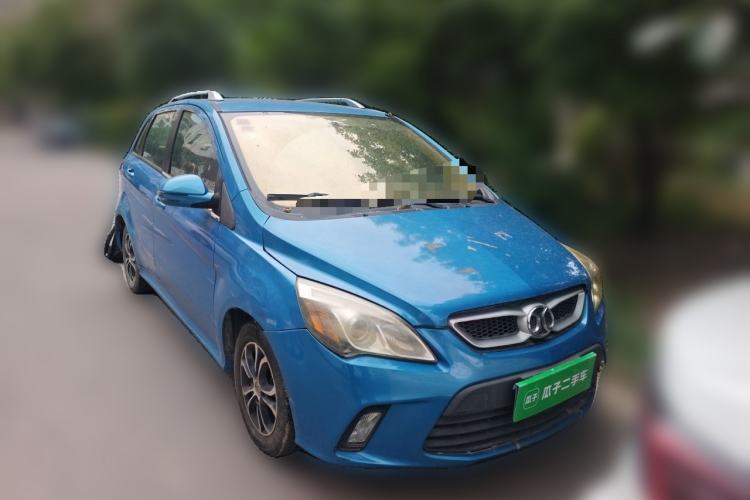 Used BAIC Senova D20 2015 Hatchback 1.3L Manual Leisure Edition Front Right 45 Deg