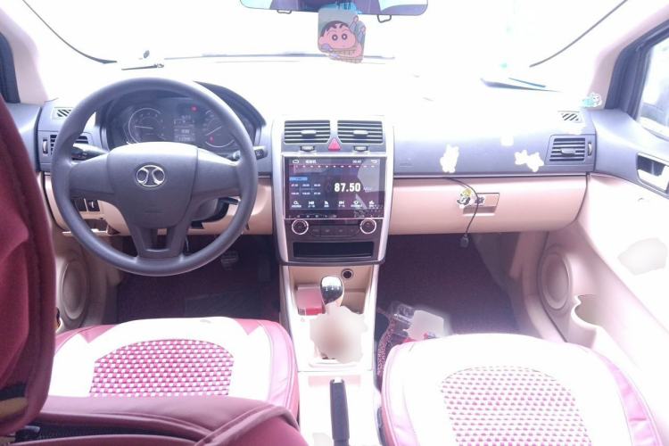 Used BAIC Senova D20 2015 Hatchback 1.3L Manual Leisure Edition Center Console