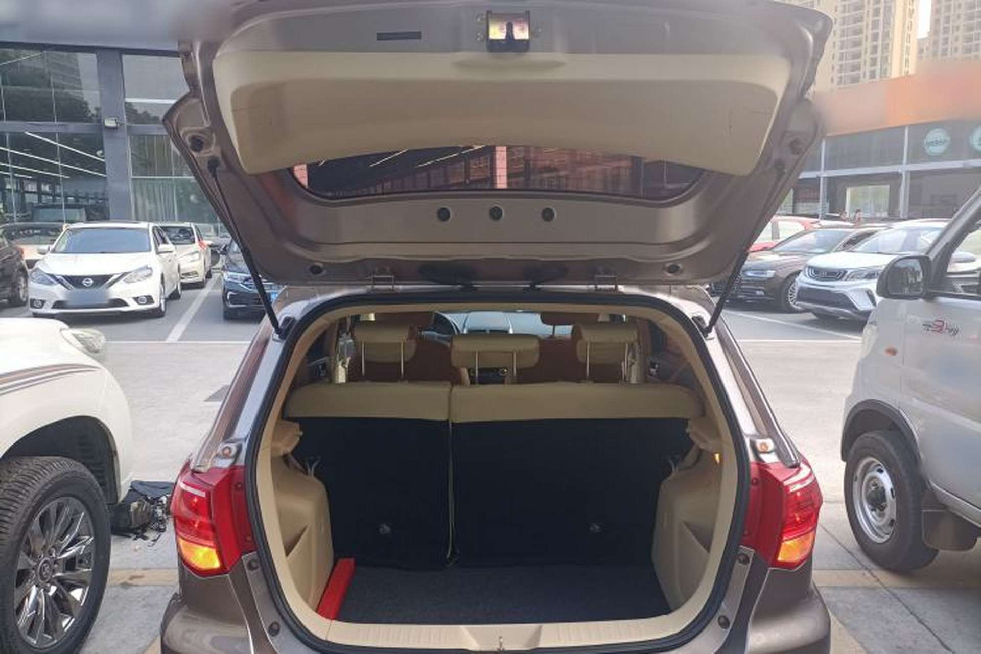 Used BAIC Senova D20 2015 Hatchback 1.5L Automatic Lotte Edition Trunk