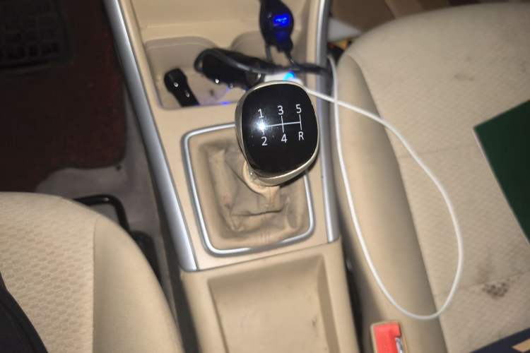 Used BAIC Senova D20 2015 Hatchback 1.3L Manual Joy Edition Gear Lever