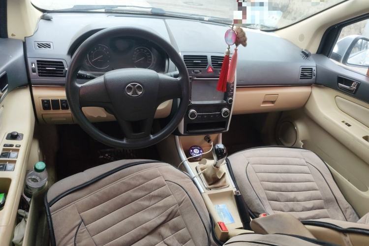 Used BAIC Senova D20 2015 Sedan 1.5L Manual Lotte Edition Center Console