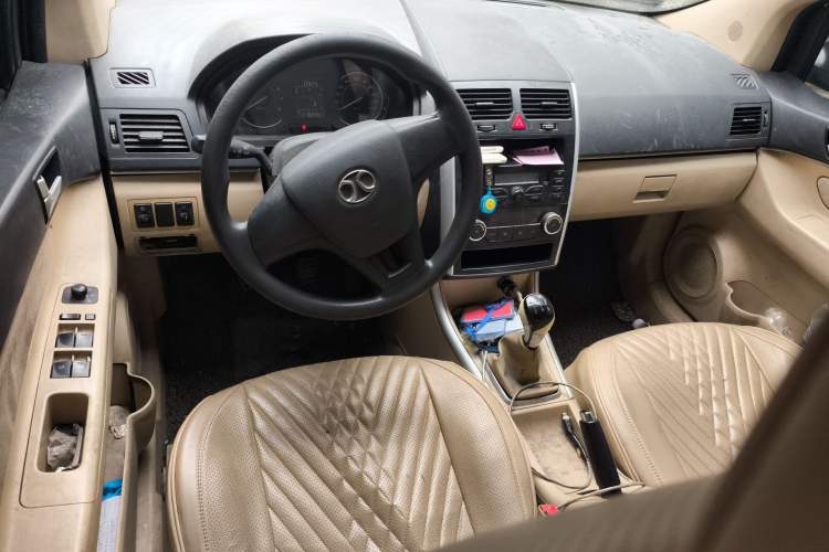 Used BAIC Senova D20 2015 Hatchback 1.3L Manual Joy Edition Center Console