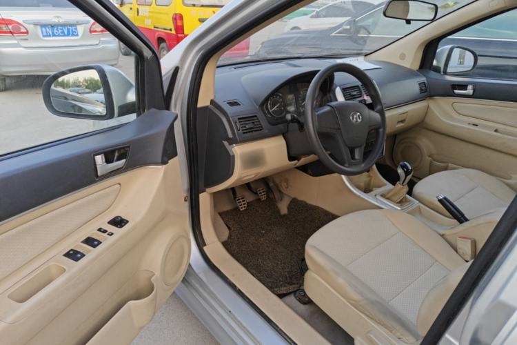Used BAIC Senova D20 2015 Hatchback 1.3L Manual Joy Edition Driver Seat