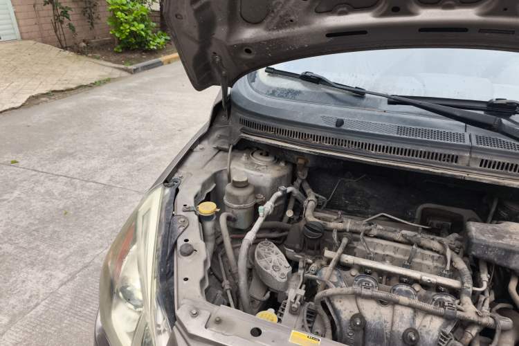 Used BAIC Senova D20 2015 Hatchback 1.3L Manual Joy Edition Engine Bay Right