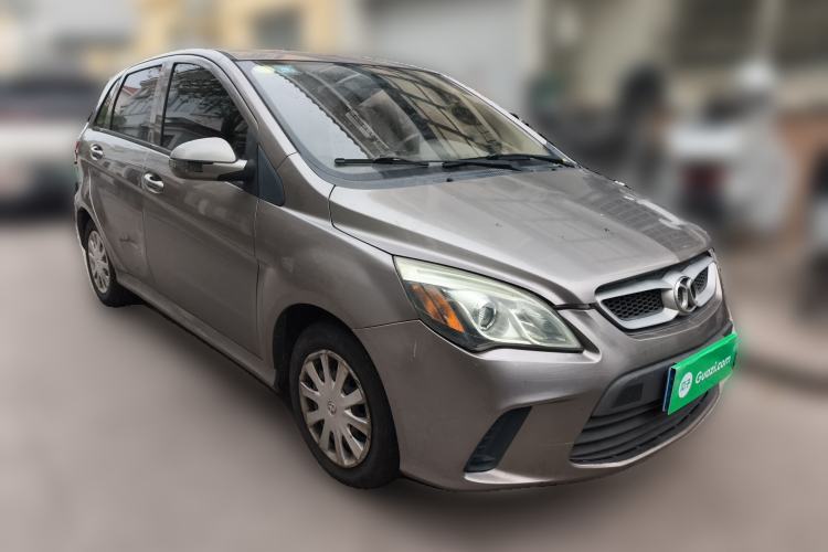 Used BAIC Senova D20 2015 Hatchback 1.3L Manual Joy Edition Front Right 45 Deg