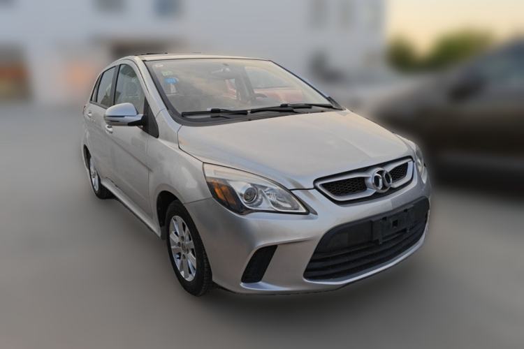Used BAIC Senova D20 2015 Hatchback 1.3L Manual Joy Edition Front Right 45 Deg