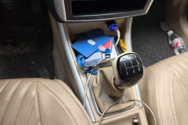 Used BAIC Senova D20 2015 Hatchback 1.3L Manual Joy Edition Gear Lever
