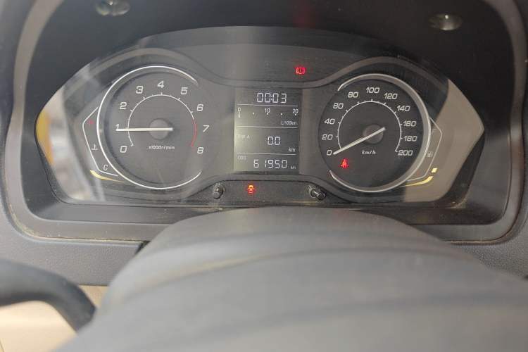 Used BAIC Senova D20 2015 Hatchback 1.3L Manual Joy Edition Odometer Close Up