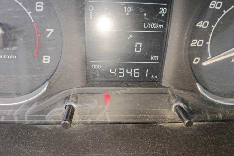 Used BAIC Senova D20 2015 Hatchback 1.3L Manual Joy Edition Odometer Close Up