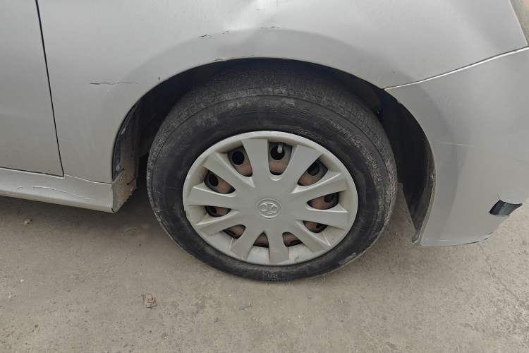 Used BAIC Senova D20 2015 Hatchback 1.3L Manual Joy Edition Right Front Wheel Hub