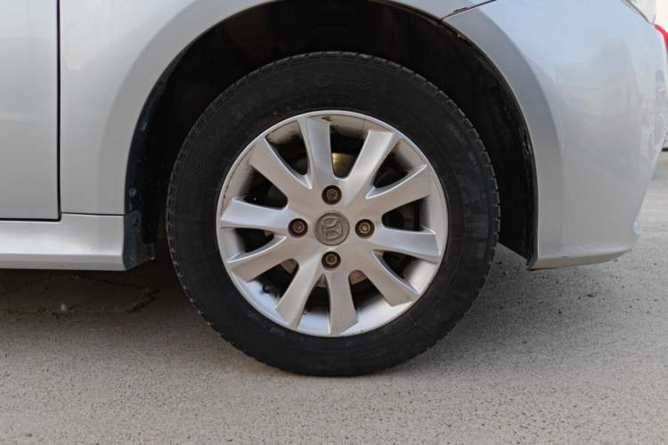 Used BAIC Senova D20 2015 Hatchback 1.3L Manual Joy Edition Right Front Wheel Hub