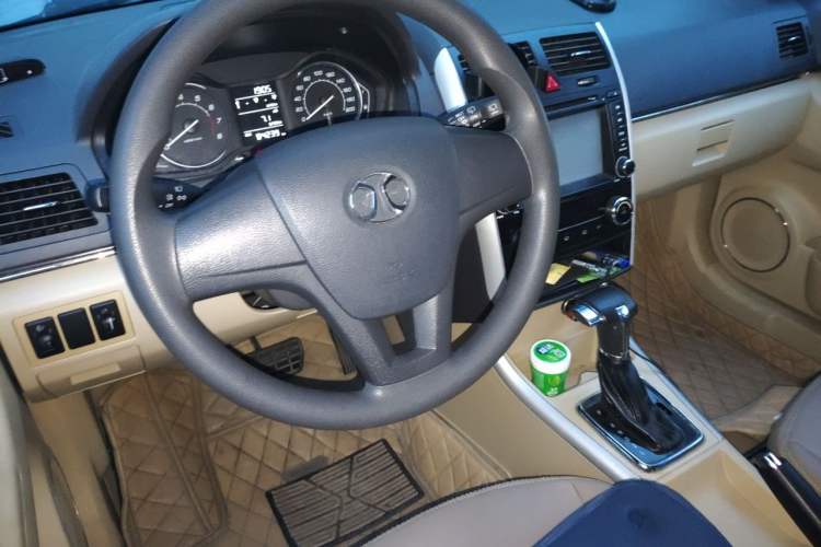 Used BAIC Senova D20 2015 Hatchback 1.5L Automatic Lotte Edition Steering Wheel