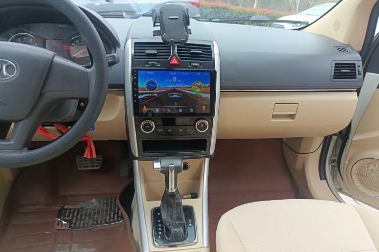 Used BAIC Senova D20 2015 Hatchback 1.5L Automatic Lotte Edition Audio And AC Panel