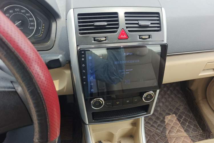 Used BAIC Senova D20 2015 Sedan 1.3L Manual Joy Edition Audio And AC Panel