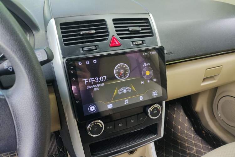 Used BAIC Senova D20 2015 Hatchback 1.5L Automatic Joyful Edition Audio And AC Panel