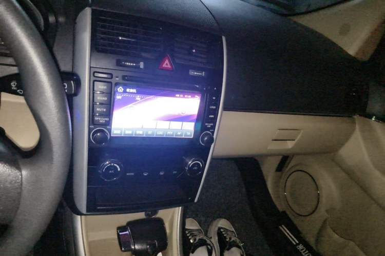 Used BAIC Senova D20 2015 Hatchback 1.5L Automatic Lotte Edition Audio And AC Panel