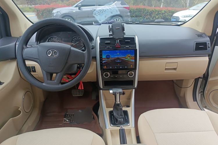 Used BAIC Senova D20 2015 Hatchback 1.5L Automatic Lotte Edition Center Console