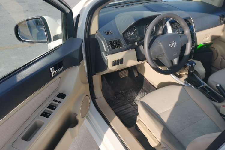 Used BAIC Senova D20 2015 Hatchback 1.5L Automatic Lotte Edition Driver Seat