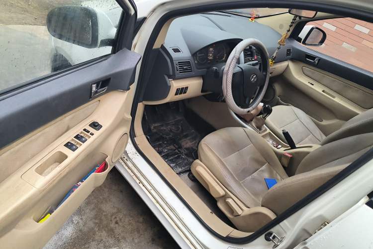 Used BAIC Senova D20 2015 Sedan 1.5L Manual Lotte Edition Driver Seat