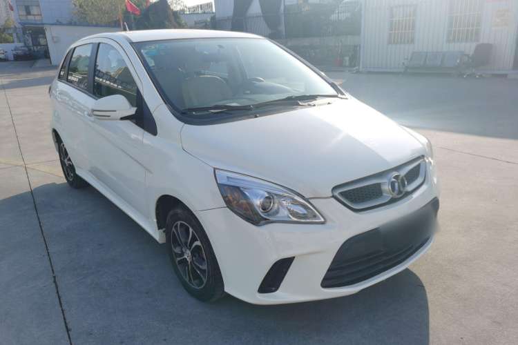 Used BAIC Senova D20 2015 Hatchback 1.5L Automatic Lotte Edition Front Right 45 Deg